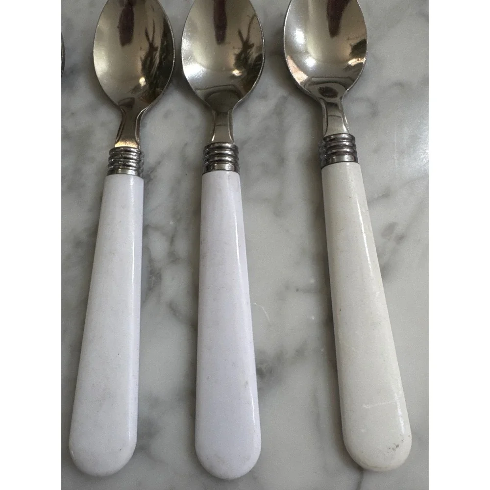 White Resin Handle Stainless Steel 30 pc Flatware Set Knives Forks Spoons Modern